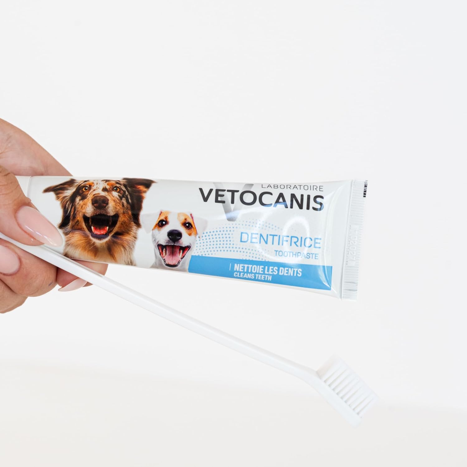 Vetocanis - Brosse à Dents Chien, Dentifrice (Tube 85g) et Brosse à Doigts - Kit Dentaire Chien - Dentifrice Triple Action, Nettoie les Dents, Réduit le Tartre, Combat la Mauvaise Haleine