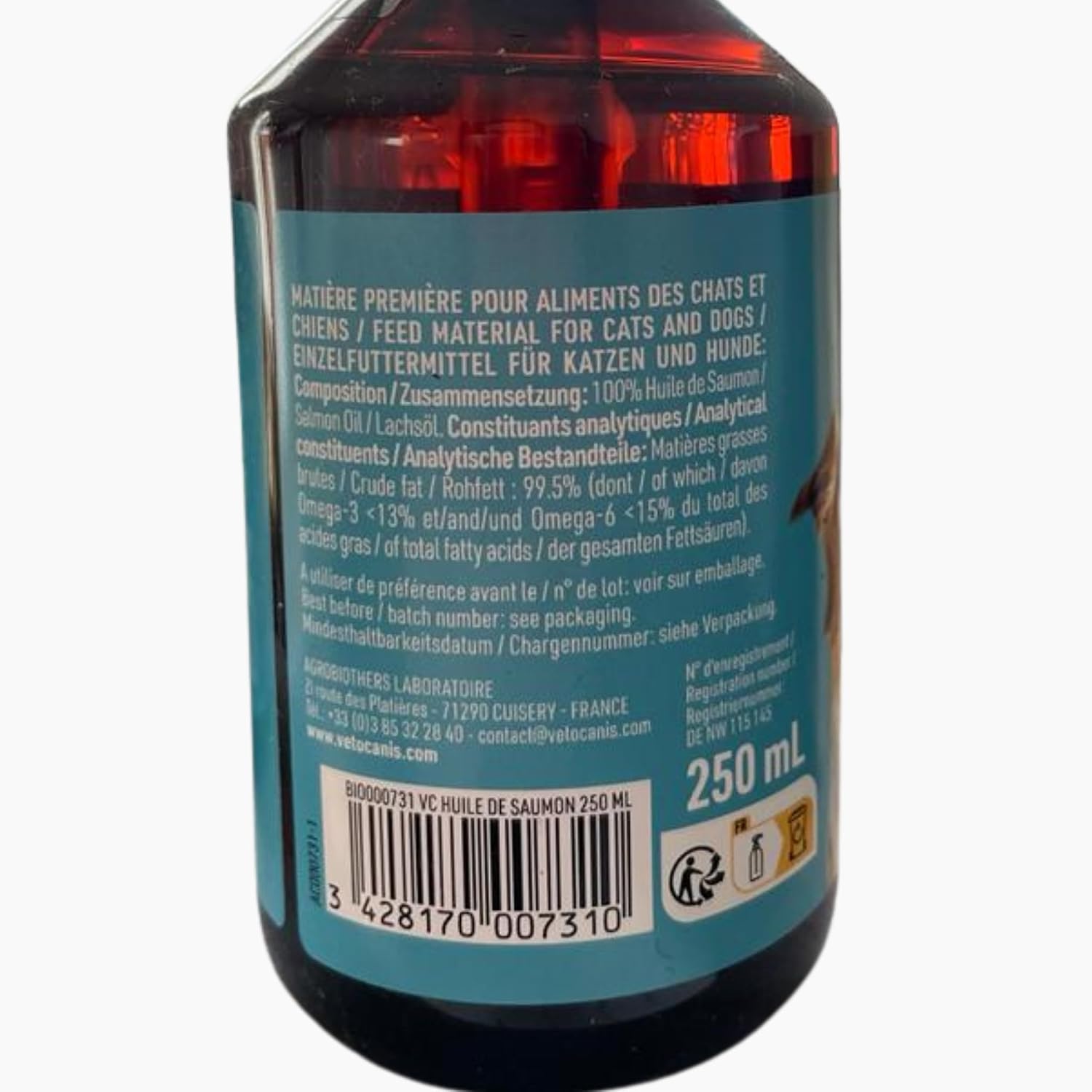 Vetocanis | Huile de Saumon pour Chien et Chat | Aliment Complémentaire Chien et Chat | A Base d'Oméga 3 et 6 | Hygiène et Santé du Chien et du Chat | 250 ML